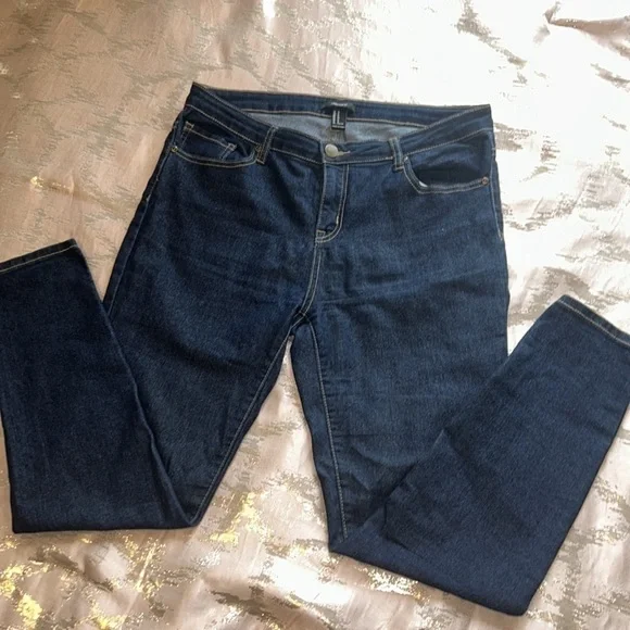 H&M Performance High Rise Stretch Skinny Jeans - Picture 3 of 7